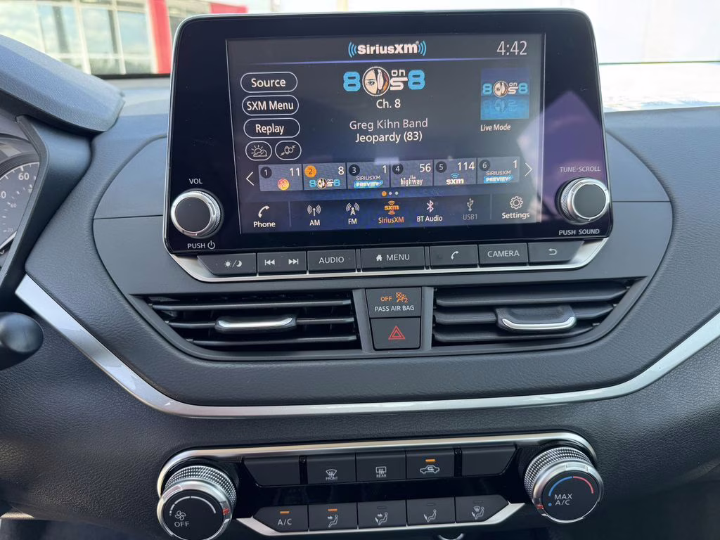 2025 Glacier White Nissan Altima 2.5 S FWD Sedan