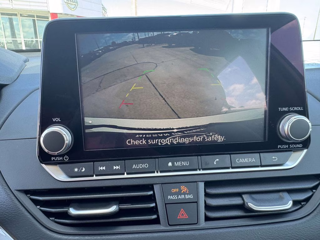 2025 Glacier White Nissan Altima 2.5 S FWD Sedan