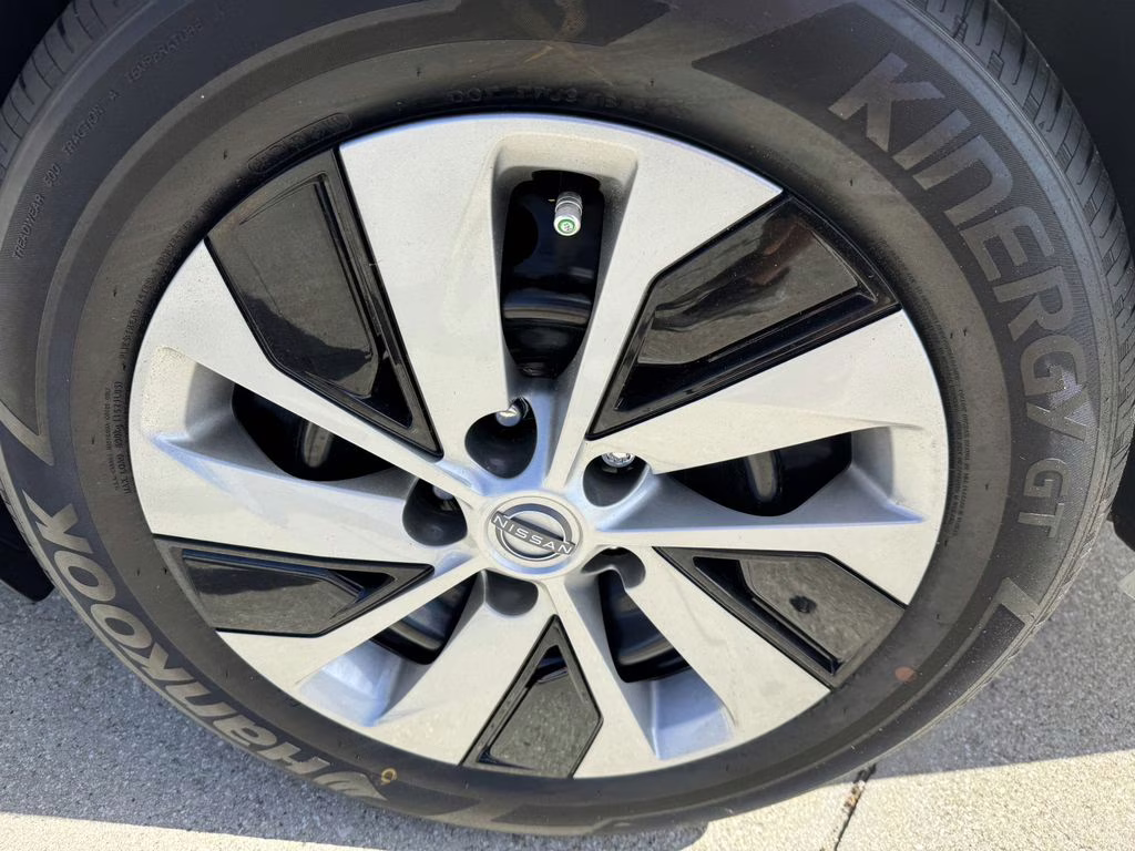 2025 Glacier White Nissan Altima 2.5 S FWD Sedan