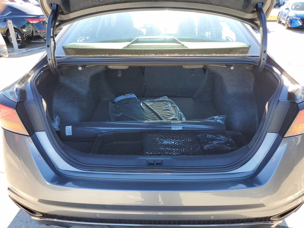 2025 Gun Metallic Nissan Altima 2.5 SL FWD Sedan