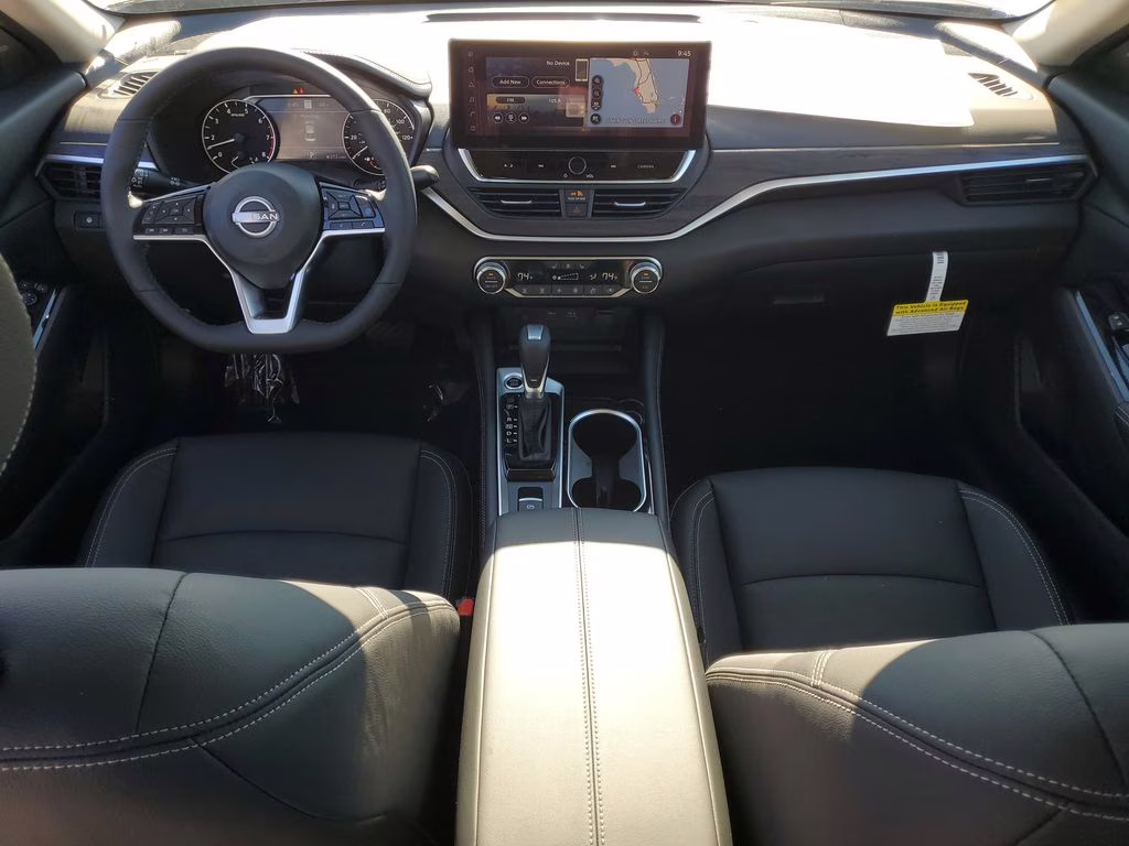 2025 Gun Metallic Nissan Altima 2.5 SL FWD Sedan