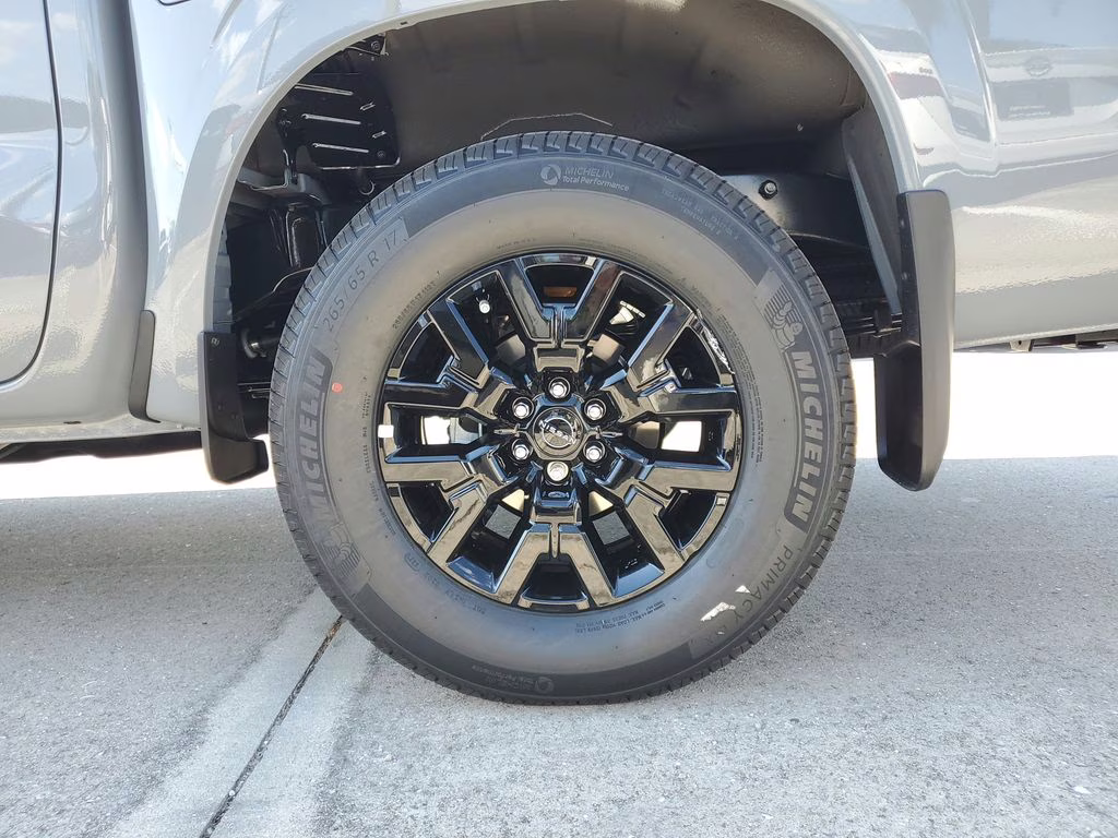 2026 Boulder Gray Pearl Nissan Frontier SV 4X4 Truck