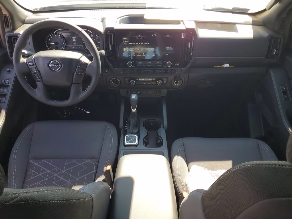 2026 Boulder Gray Pearl Nissan Frontier SV 4X4 Truck