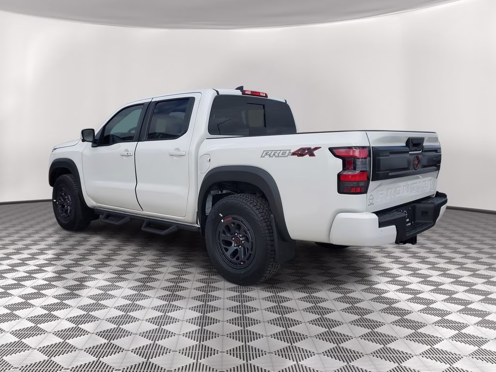 2026 Glacier White Nissan Frontier PRO-4X 4X4 Truck