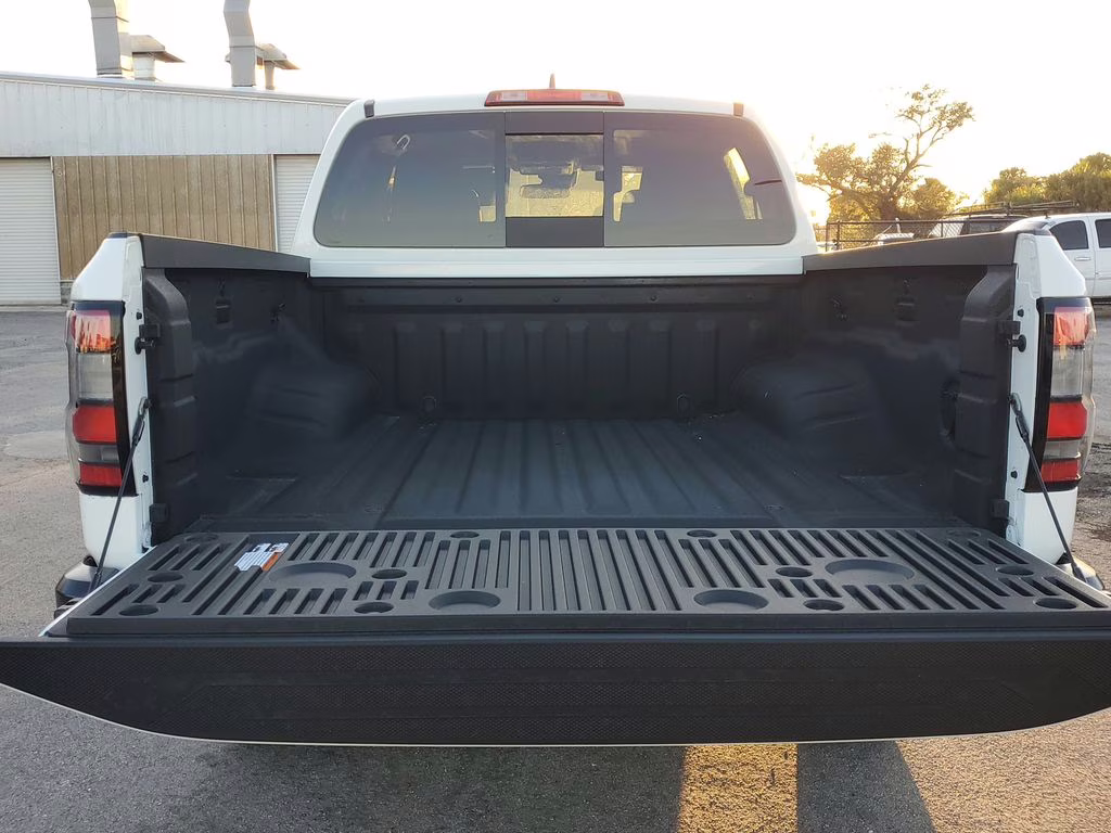 2026 Glacier White Nissan Frontier S 4X4 Truck