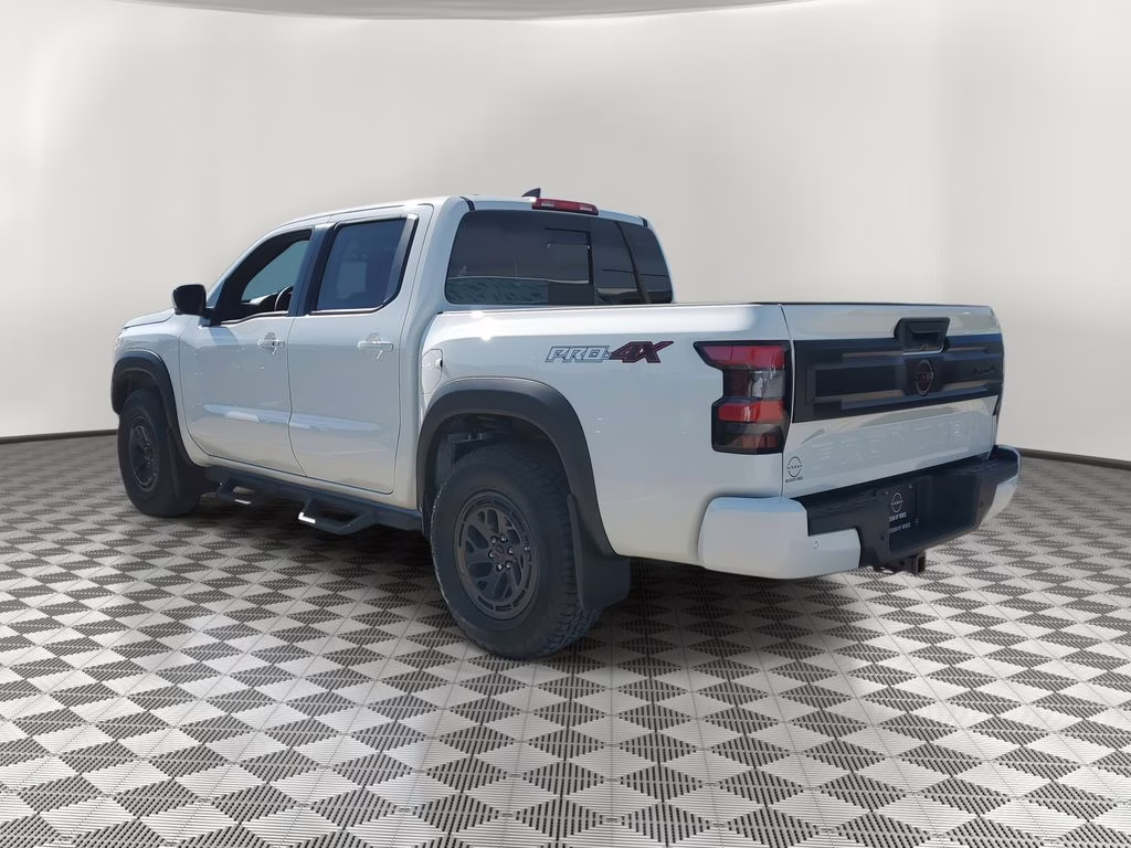 2026 Glacier White Nissan Frontier PRO-4X 4X4 Truck