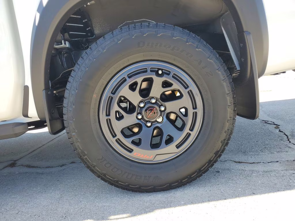 2026 Glacier White Nissan Frontier PRO-4X 4X4 Truck