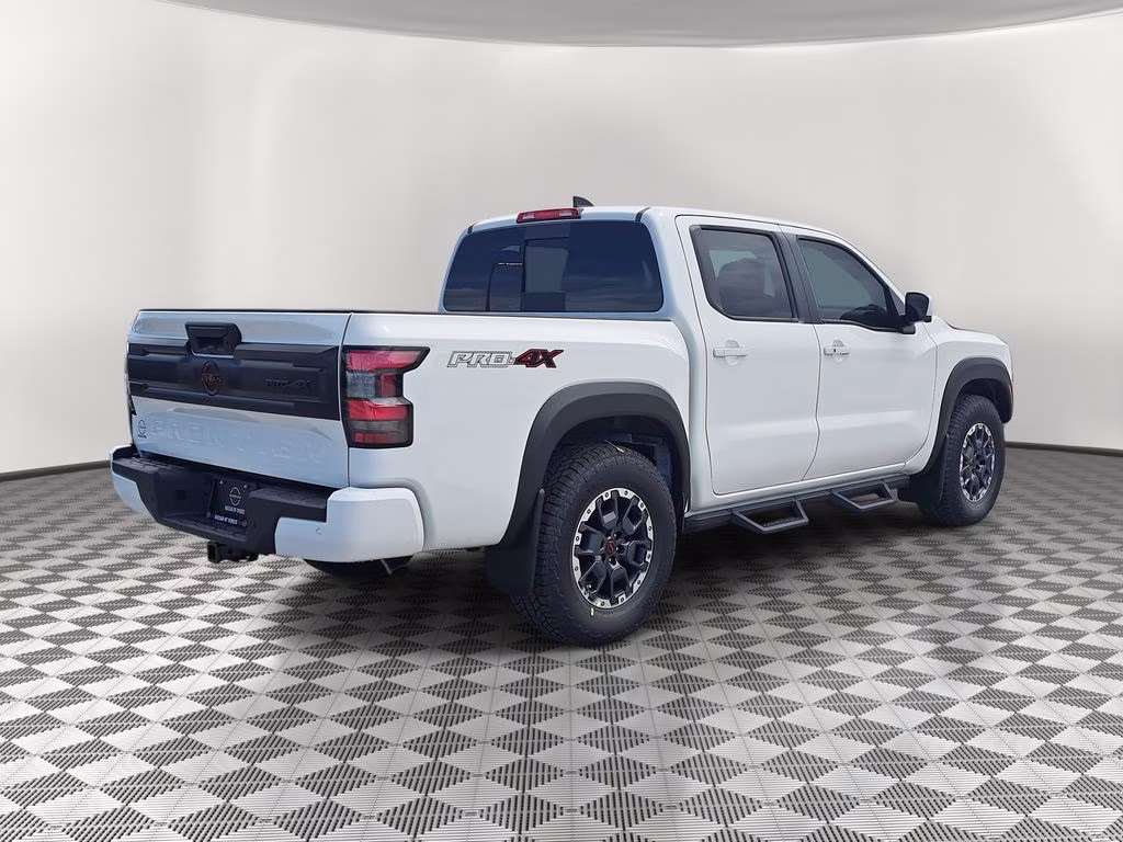 2026 Glacier White Nissan Frontier PRO-4X 4X4 Truck