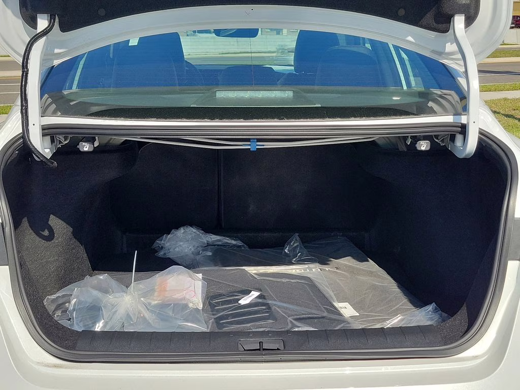 2026 Aspen White Tricoat Nissan Sentra SR FWD Sedan