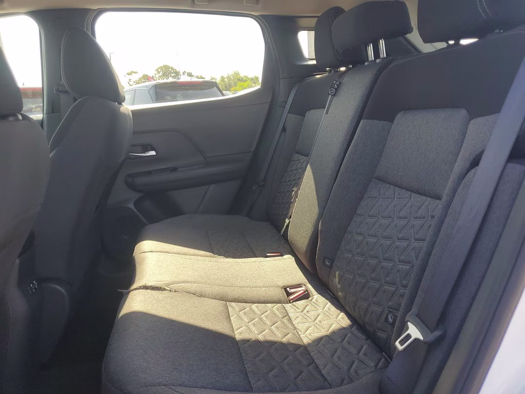 2026 Aspen White Tricoat Nissan Kicks SV FWD SUV