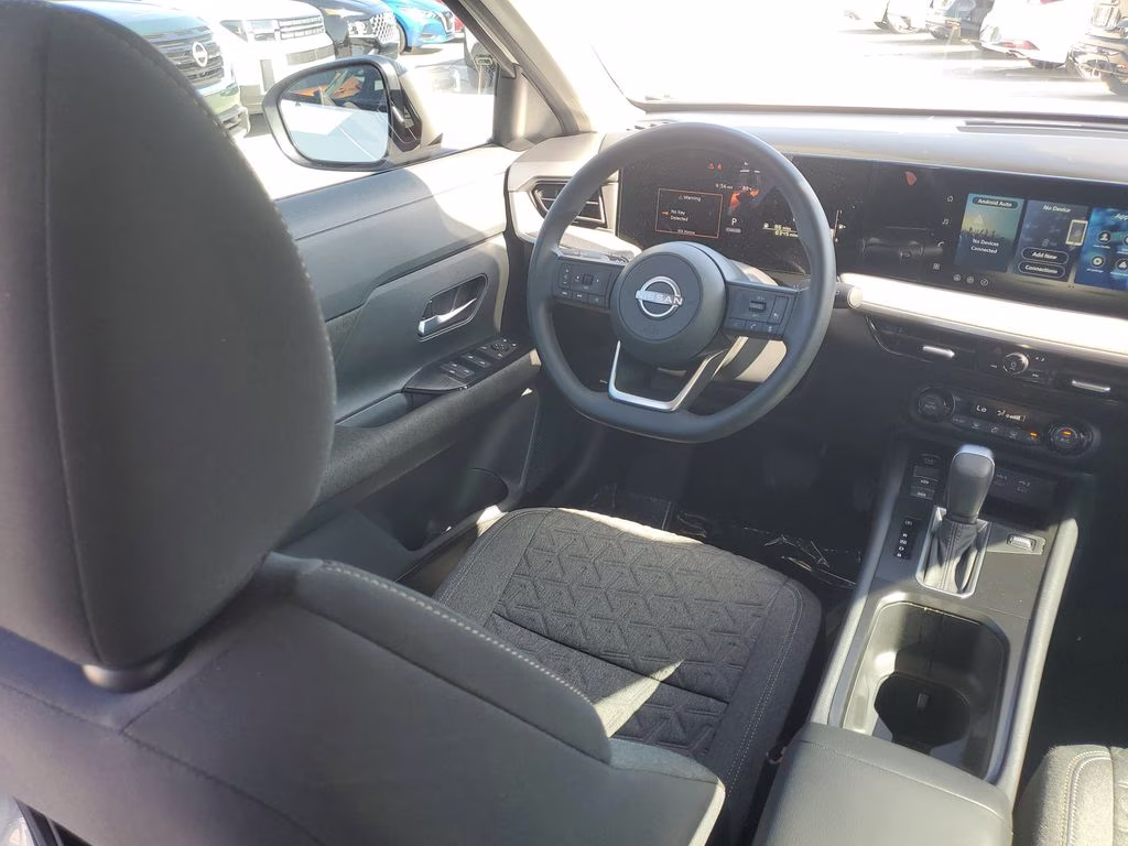 2026 Aspen White Tricoat Nissan Kicks SV FWD SUV