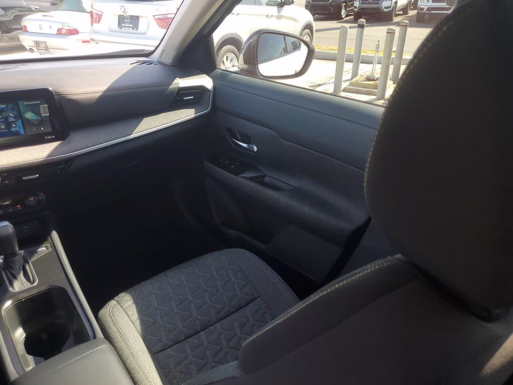 2026 Aspen White Tricoat Nissan Kicks SV FWD SUV