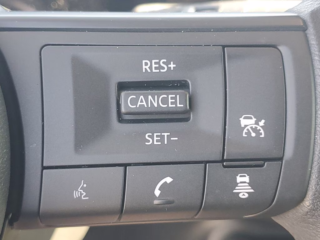 2026 Aspen White Tricoat Nissan Kicks SV FWD SUV