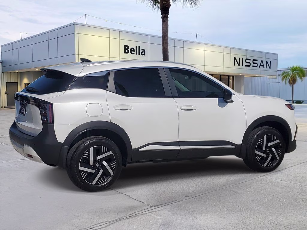 2026 Aspen White Tricoat Nissan Kicks SV FWD SUV