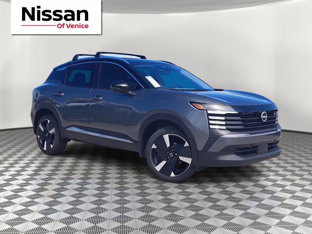 2026 Gun Metallic/Super Black Nissan Kicks SR FWD SUV