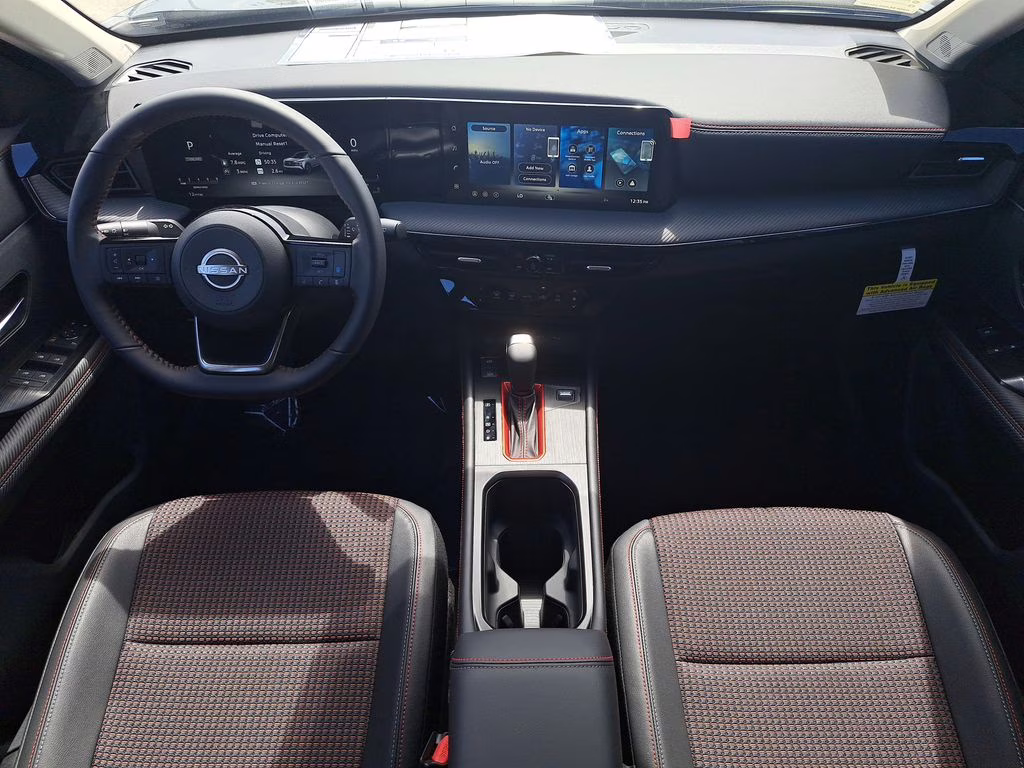 2026 Gun Metallic/Super Black Nissan Kicks SR FWD SUV