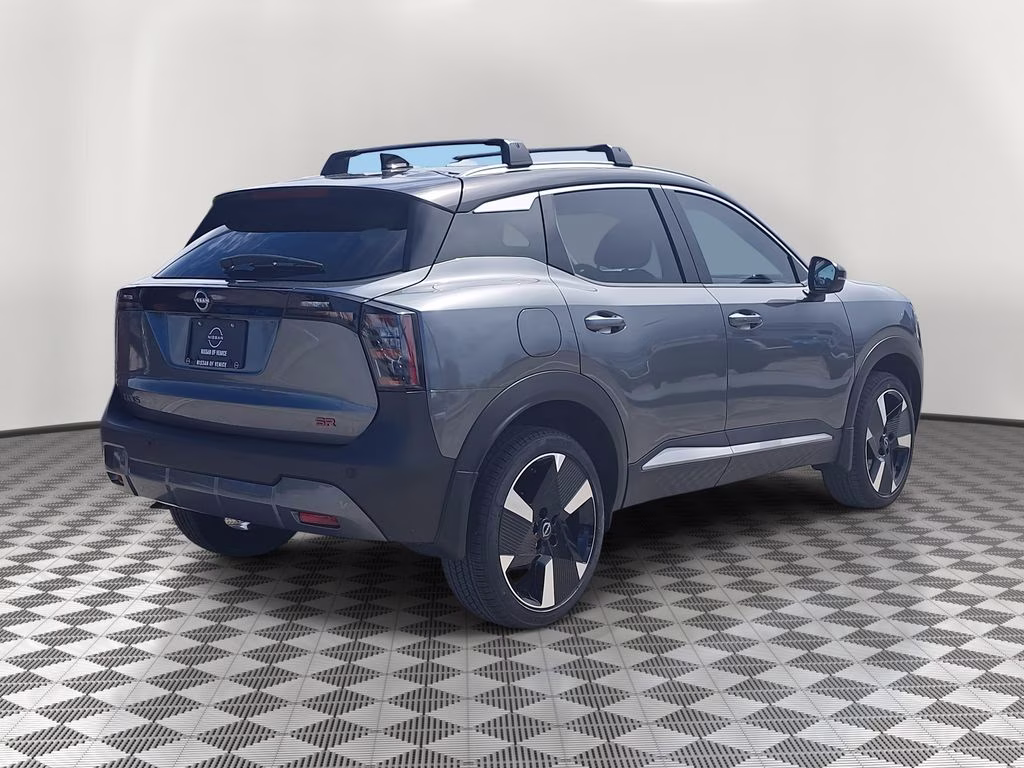 2026 Gun Metallic/Super Black Nissan Kicks SR FWD SUV