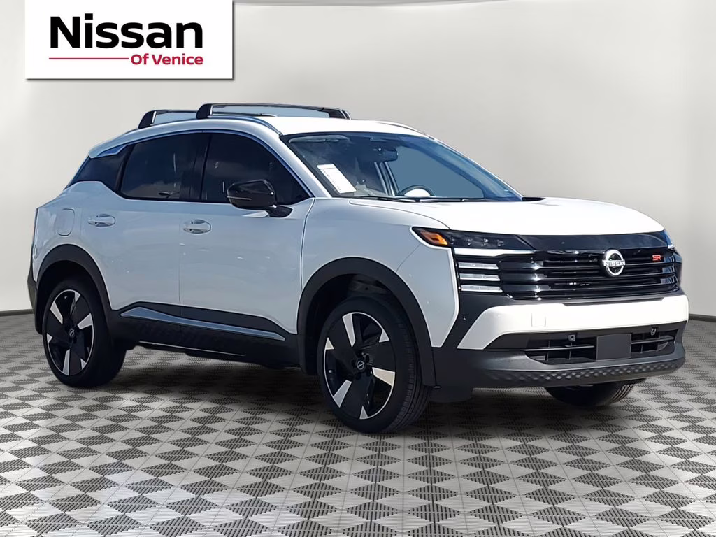 2026 Aspen White Tricoat Nissan Kicks SR FWD SUV