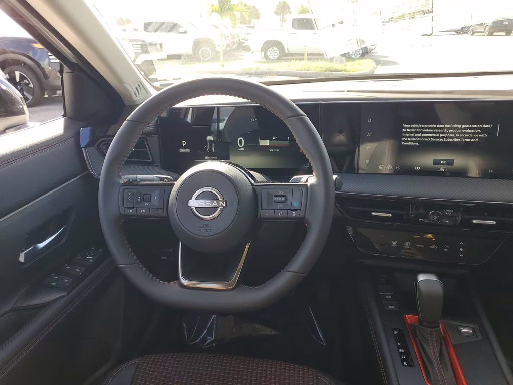 2026 Aspen White Tricoat Nissan Kicks SR FWD SUV