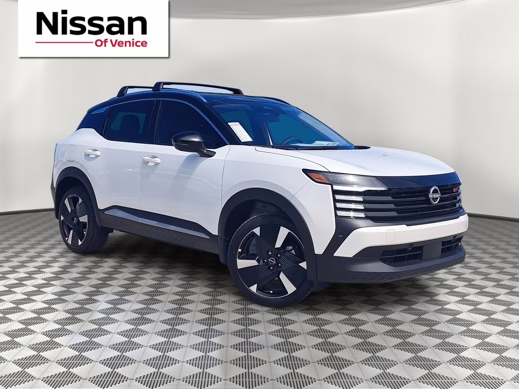 2026 Aspen White/Super Black Nissan Kicks SR FWD SUV