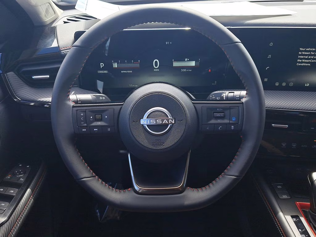 2026 Aspen White/Super Black Nissan Kicks SR FWD SUV