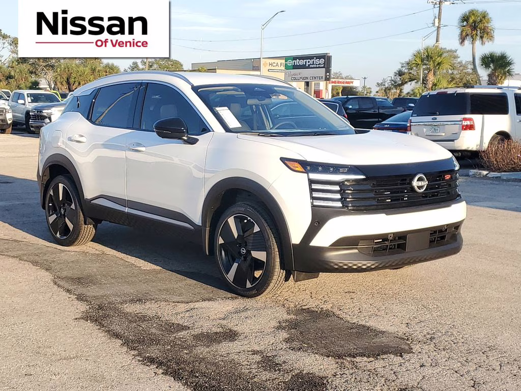 2026 Aspen White Tricoat Nissan Kicks SR FWD SUV