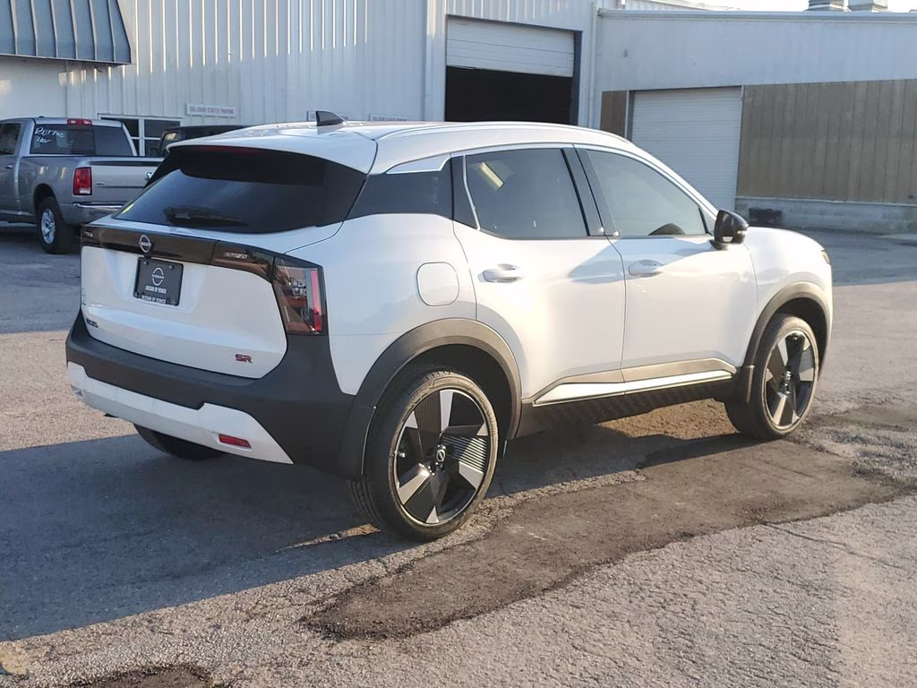 2026 Aspen White Tricoat Nissan Kicks SR FWD SUV