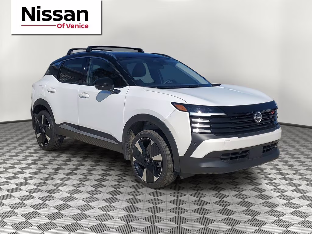 2026 Aspen White/Super Black Nissan Kicks SR FWD SUV