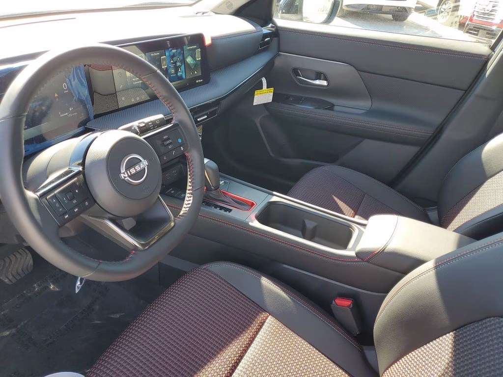 2026 Aspen White/Super Black Nissan Kicks SR FWD SUV