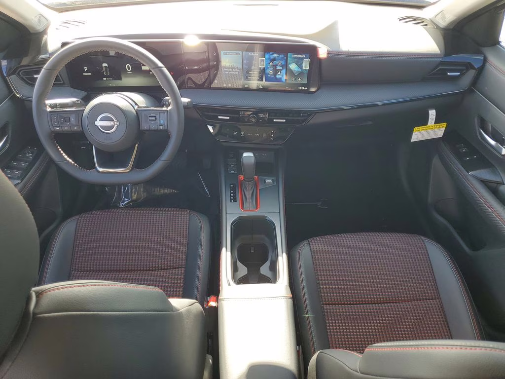 2026 Aspen White Tricoat Nissan Kicks SR FWD SUV