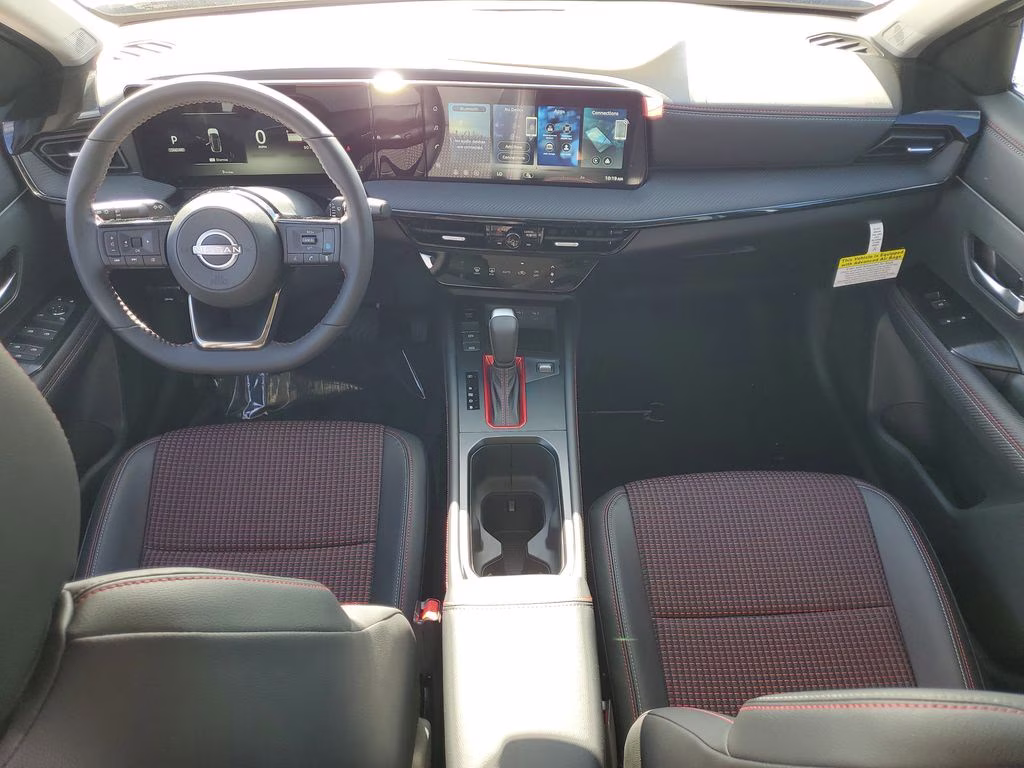 2026 Aspen White Tricoat Nissan Kicks SR FWD SUV