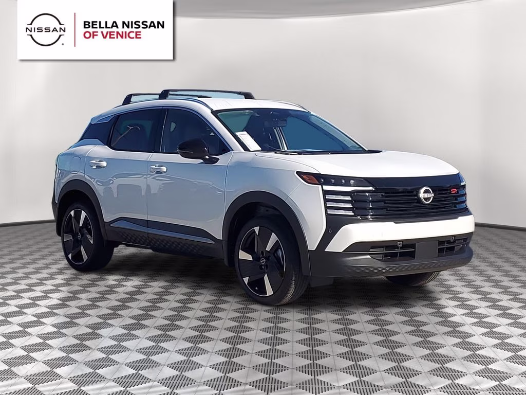 2026 Aspen White Tricoat Nissan Kicks SR FWD SUV