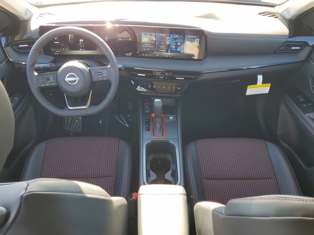 2026 Aspen White Tricoat Nissan Kicks SR FWD SUV