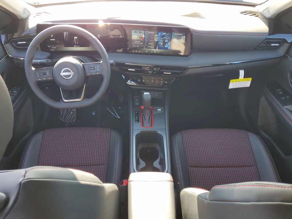 2026 Aspen White Tricoat Nissan Kicks SR FWD SUV