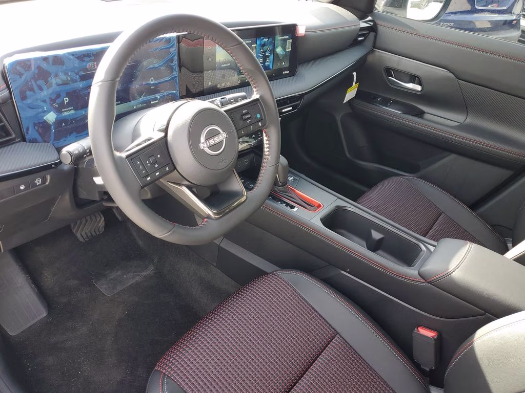 2026 Aspen White/Super Black Nissan Kicks SR FWD SUV