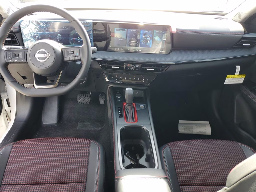 2026 Aspen White/Super Black Nissan Kicks SR FWD SUV