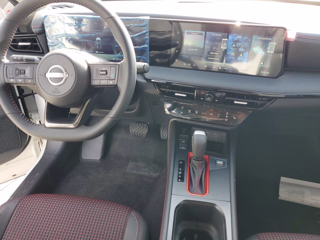 2026 Aspen White/Super Black Nissan Kicks SR FWD SUV