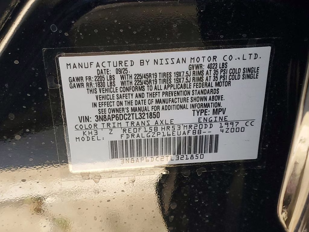 2026 Super Black Nissan Kicks SR FWD SUV