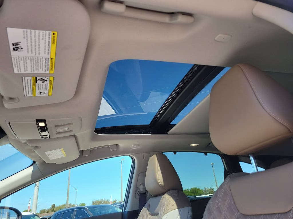 2026 Everest White Pearl Tricoat Nissan Murano Platinum AWD SUV