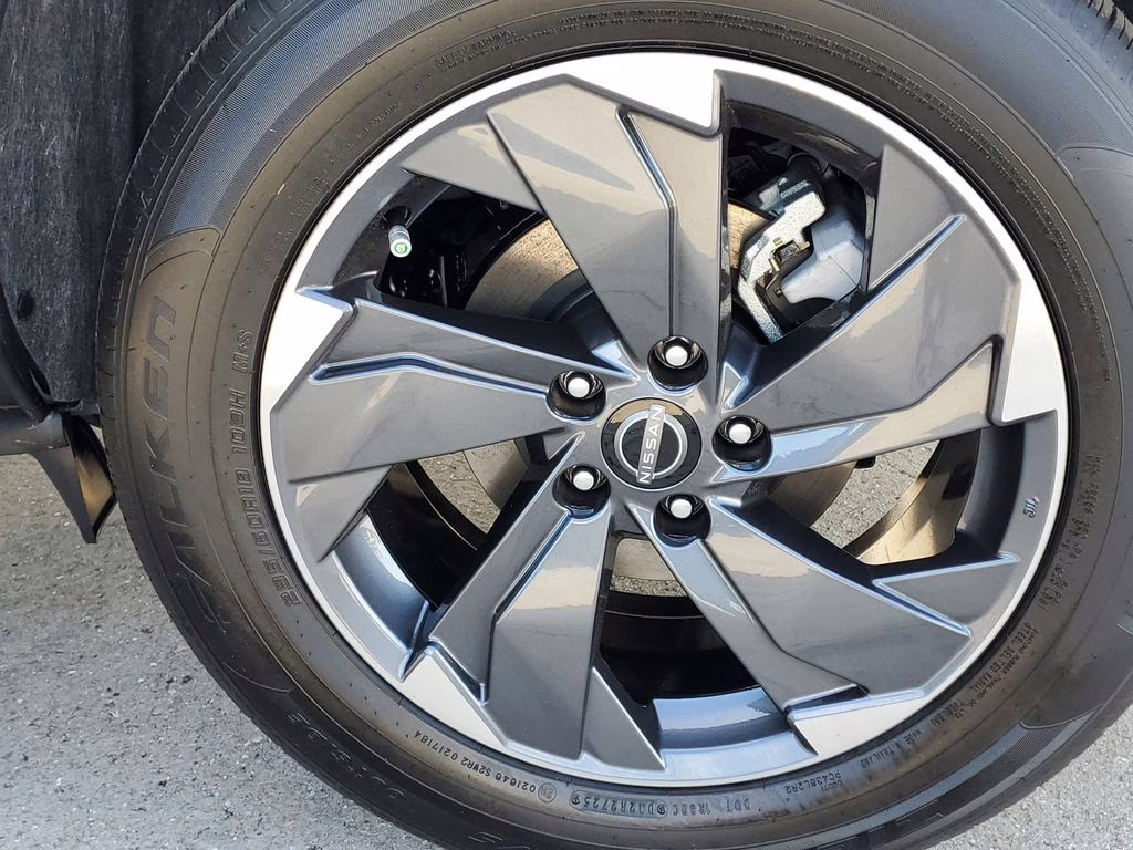 2026 Boulder Gray Pearl Nissan Rogue SV FWD SUV