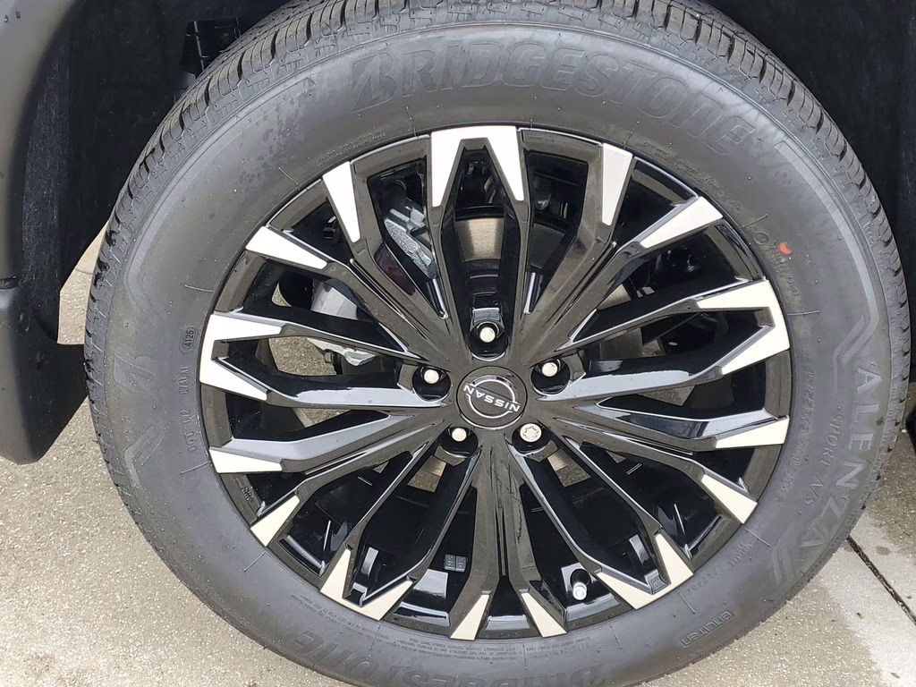 2026 Boulder Gray Pearl Nissan Rogue SV FWD SUV