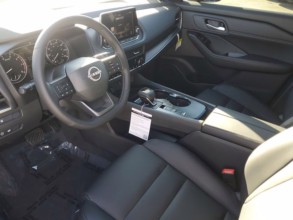 2026 Boulder Gray Pearl Nissan Rogue SV FWD SUV