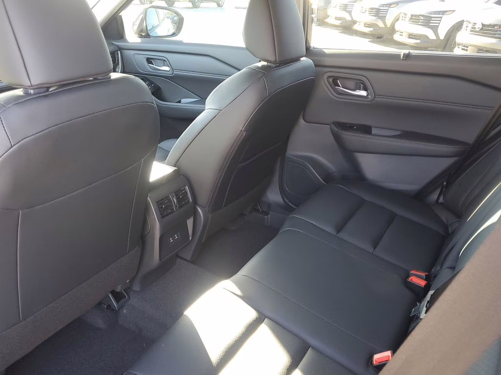 2026 Boulder Gray Pearl Nissan Rogue SV FWD SUV