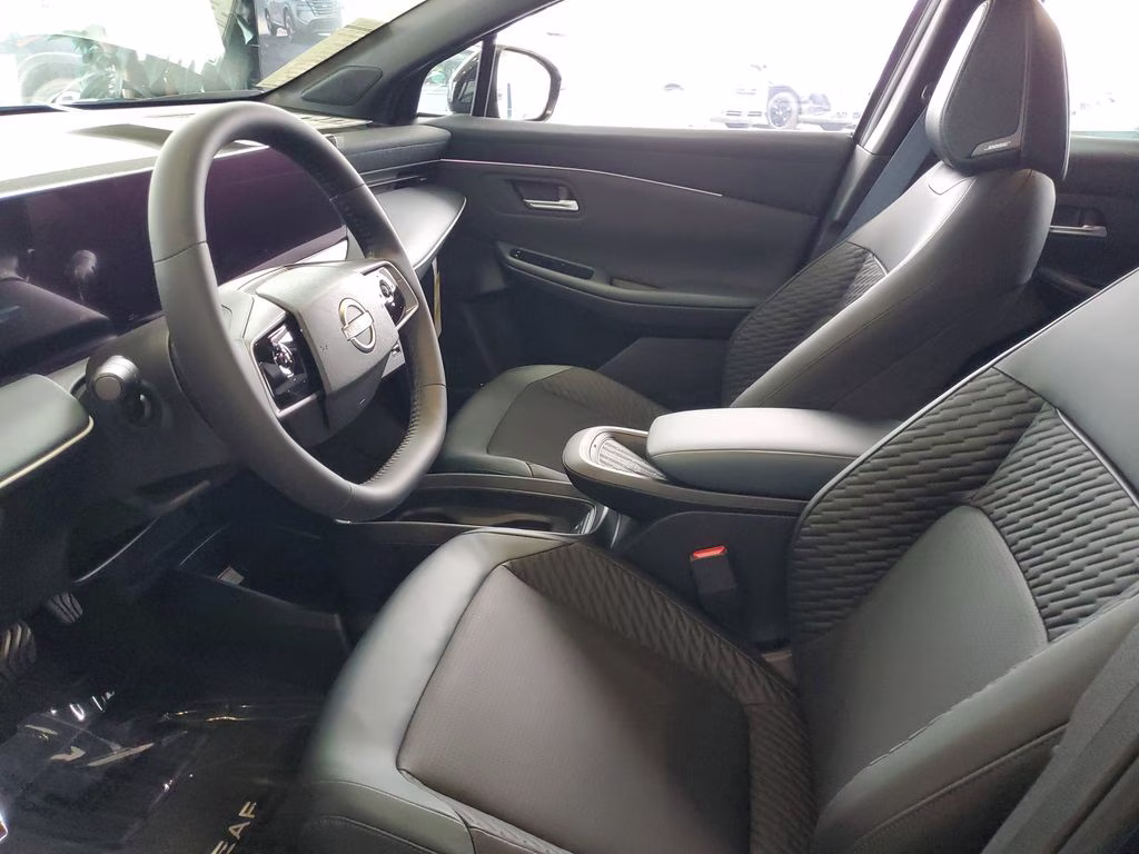 2026 Deep Ocean Blue Pearl Nissan LEAF PLATINUM+ FWD SUV
