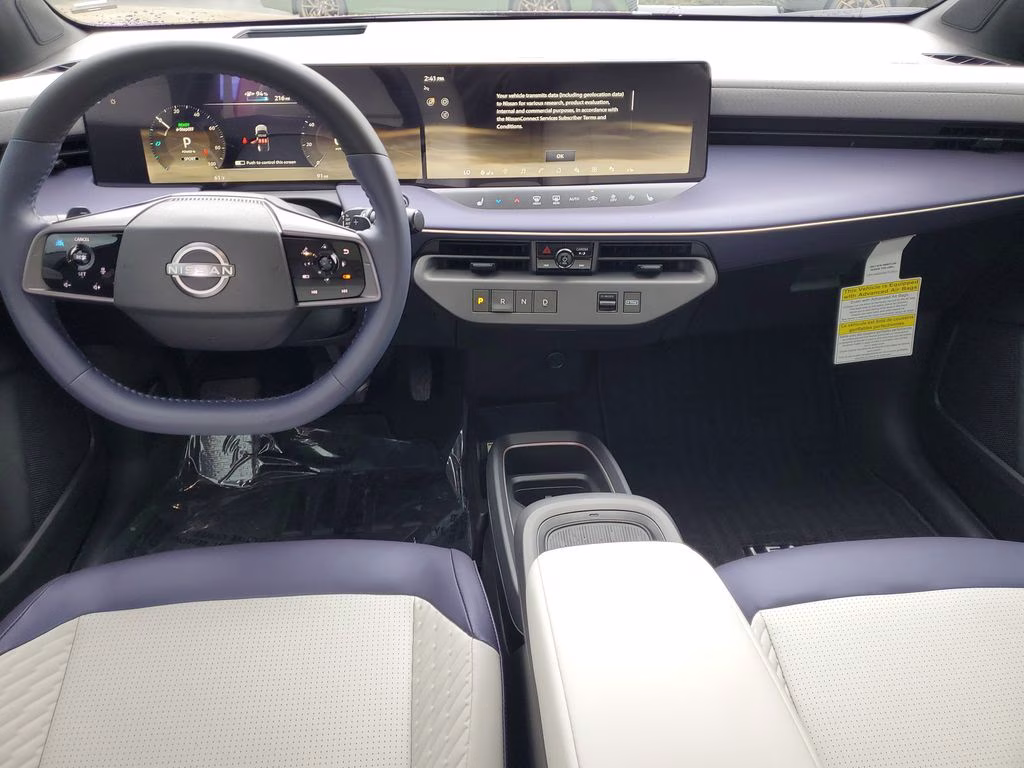 2026 Coulis Red Metallic/Black Nissan LEAF PLATINUM+ FWD SUV
