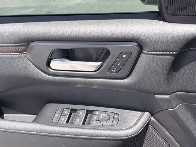 2026 Aspen White Tricoat Nissan Armada SL RWD SUV