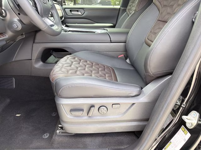 2026 Super Black Nissan Armada Platinum Reserve 4X4 SUV
