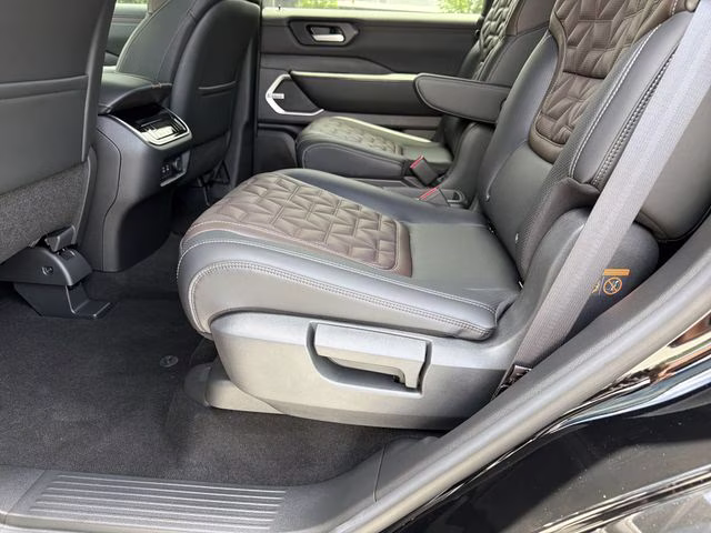 2026 Super Black Nissan Armada Platinum Reserve 4X4 SUV
