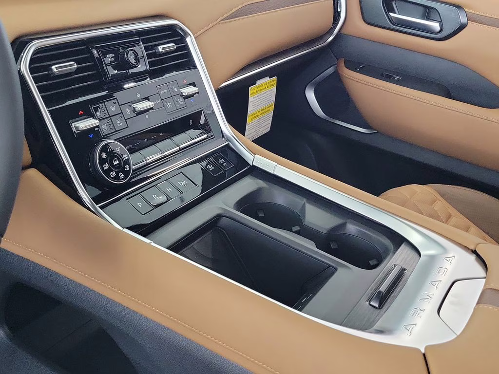 2026 Everest White Pearl/Black Nissan Armada Platinum Reserve 4X4 SUV