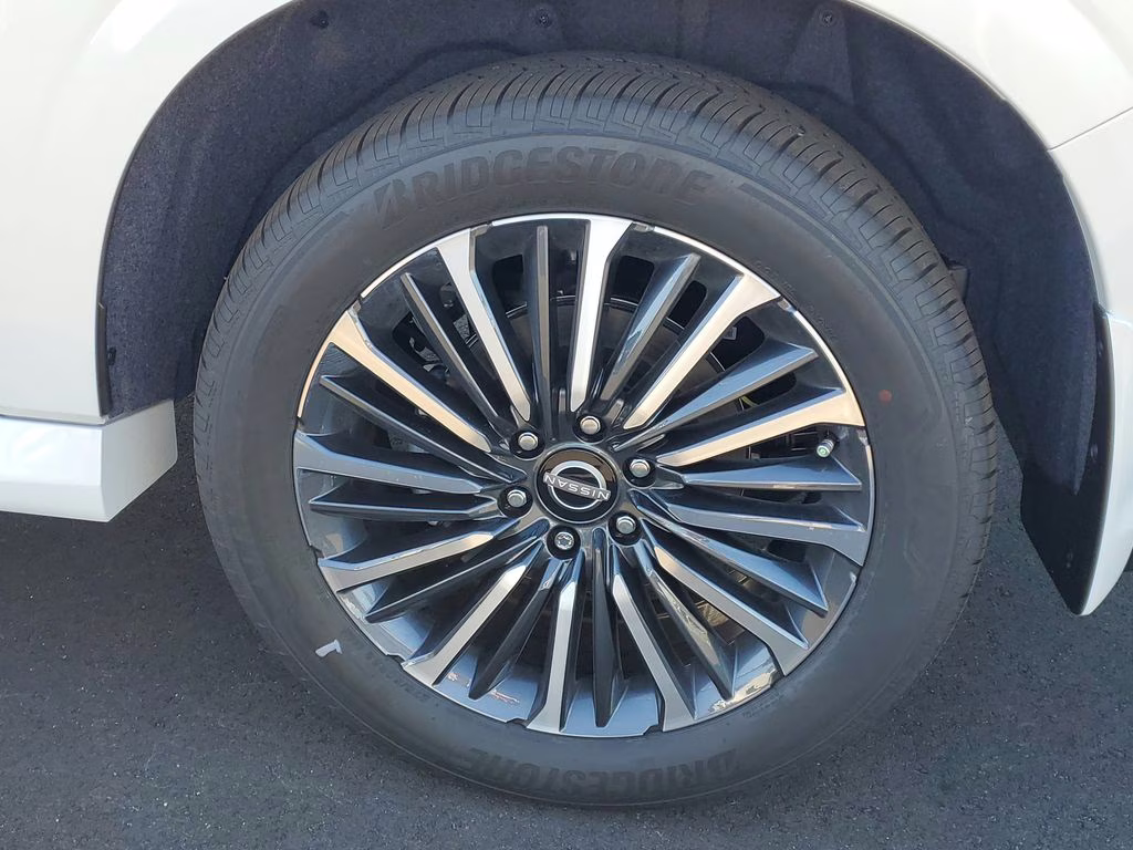 2026 Everest White Pearl Tricoat Nissan Armada Platinum Reserve 4X4 SUV